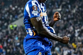 爱游戏-关于里程碑夜！波尔图绝杀压哨，西甲集结日刷纪录，更衣室稳定，年轻球员得到机会的信息